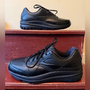 Brooks Addiction Walker women’s size 10.5